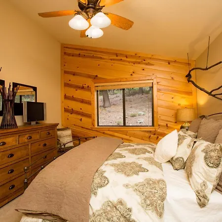 St Bernard At Tahoe Donner Remodeled 3Br - Private Hot Tub And Gym And Pool Access
